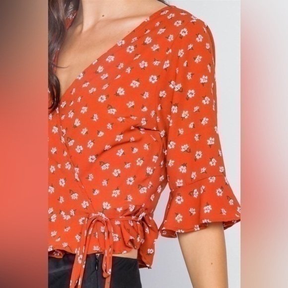 3/$30 _ LITTLE MOUNTAIN | Brick Floral Wrap Peplum Blouse half sleeve boho - L - Picture 2 of 9